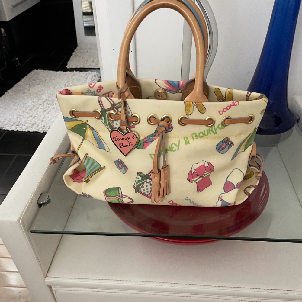 DOONEY & BOURKE RARE VINTAGE CANVAS HANDBAG